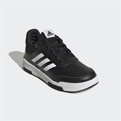 adidas trainingsschuhe damen|Adidas lace up workout shoes.